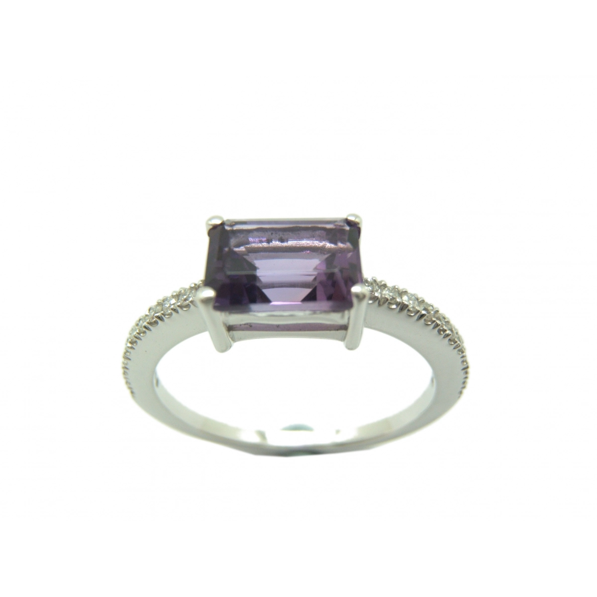 WHITE GOLD AMETHYST AND DIAMOND RING B-79 A-418