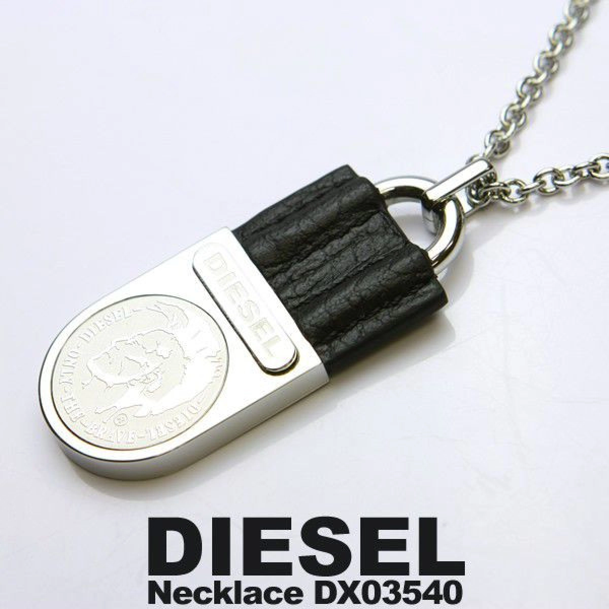 Médaille pendentif acier DIESEL DXX0354040
