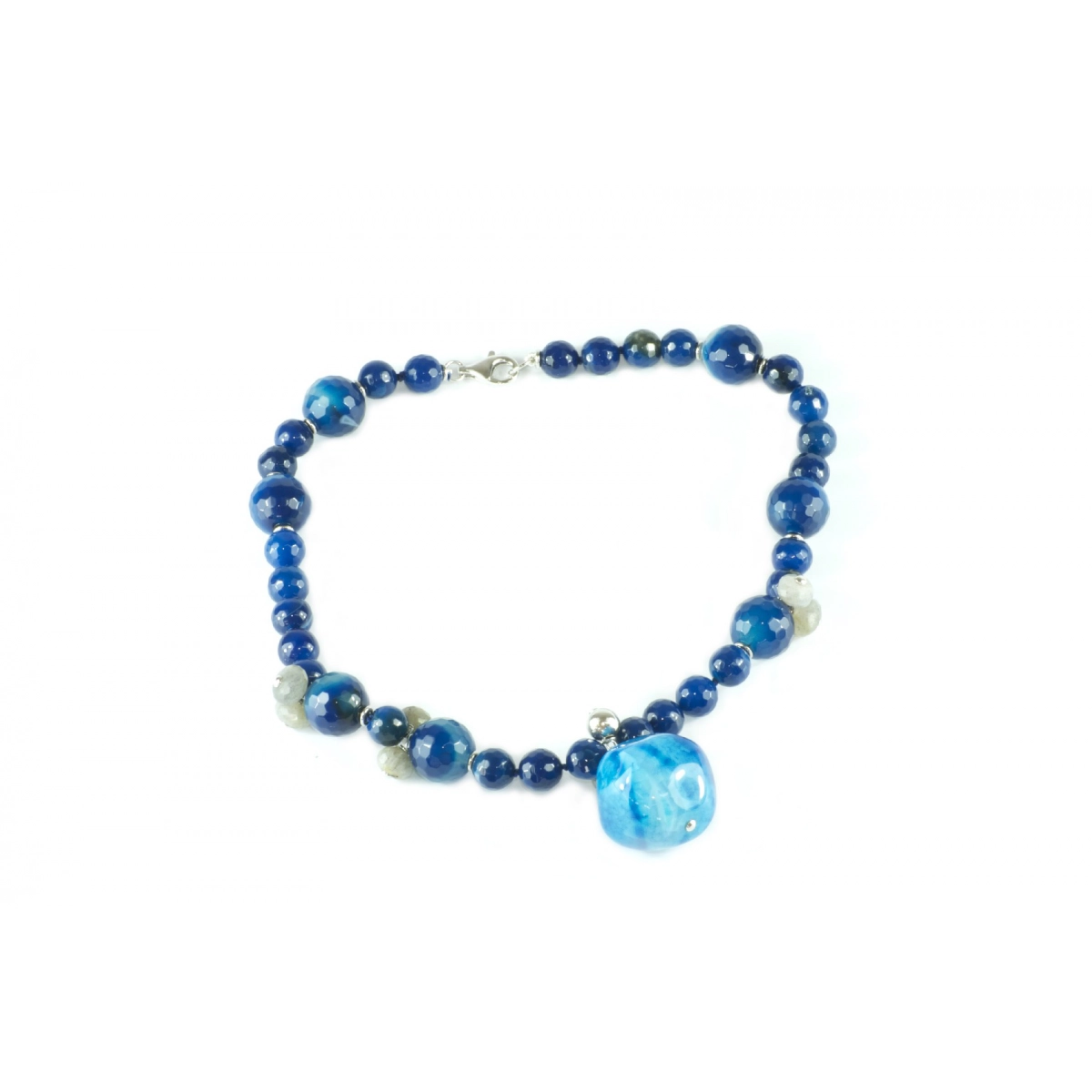 COLLAR SHORT KNOTTED BLUE AGATE WITH PENDANTS OF LABRADORITE C226 PATRICIA GARCIA