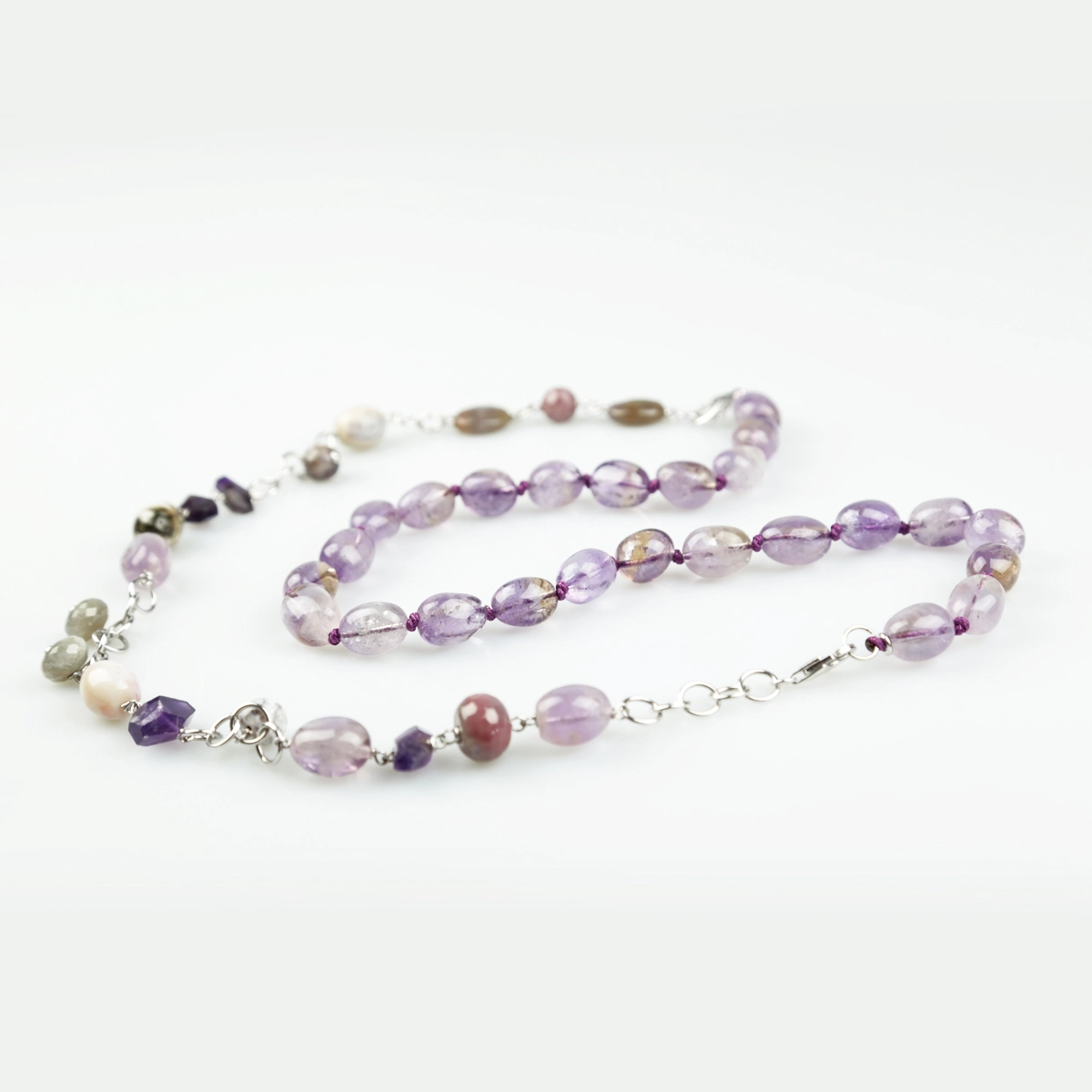 NECKLACE HALF CHAIN WITH CHARMS, HALF AMETHYST KNOTTED C235 PATRICIA GARCIA