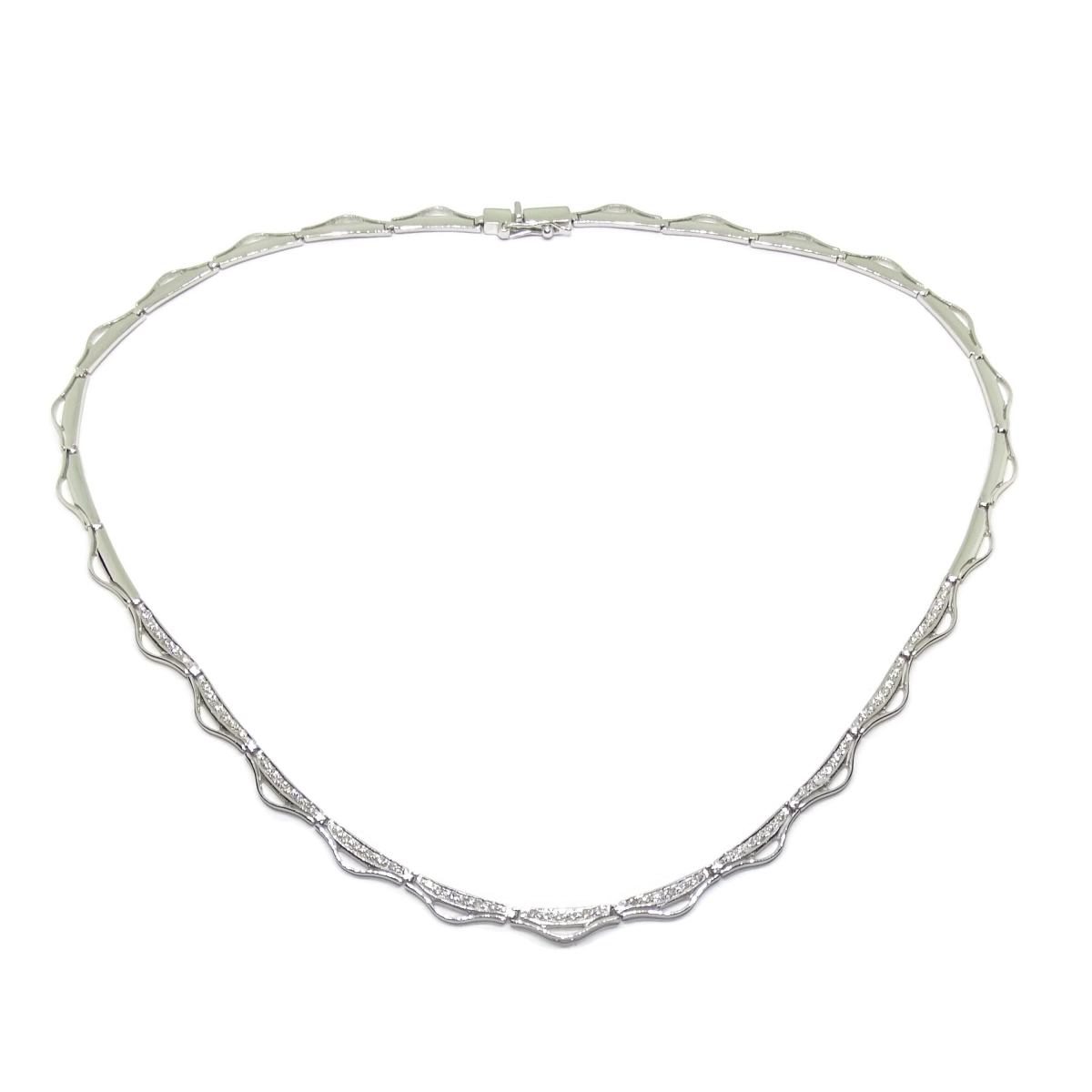 STUNNING CHOKER NECKLACE SEMI-R�GIDA IN 18K WHITE GOLD AND 0.61 CTS OF DIAMONDS TUE�ATLANTIC. NEVER SAY NEVER