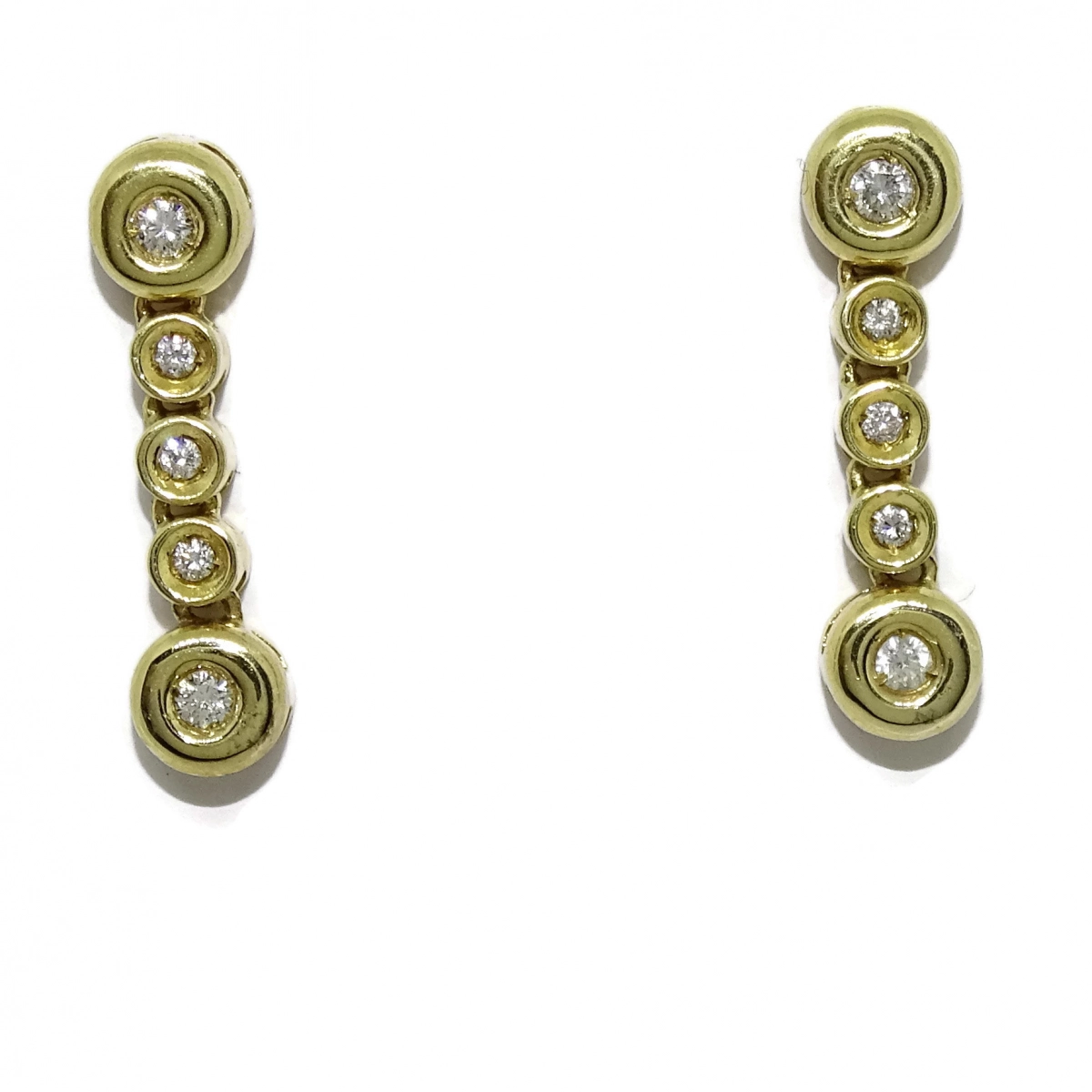 EARRINGS WITH 0.22 CTS OF DIAMONDS AND YELLOW GOLD 18KTES . PRESSURE NEVER SAY NEVER