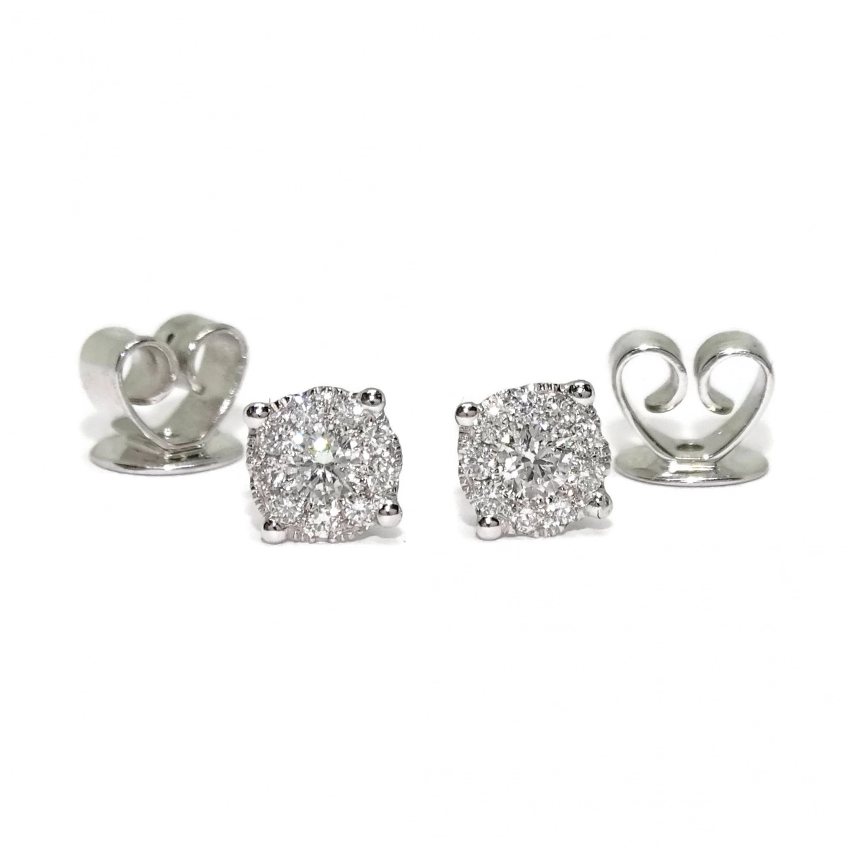 DIAMOND EARRINGS 0.26 CTS IN 18K WHITE GOLD WITH INVISIBLE SET AND CLOSING PRESSURE. 5MM NEVER SAY NEVER