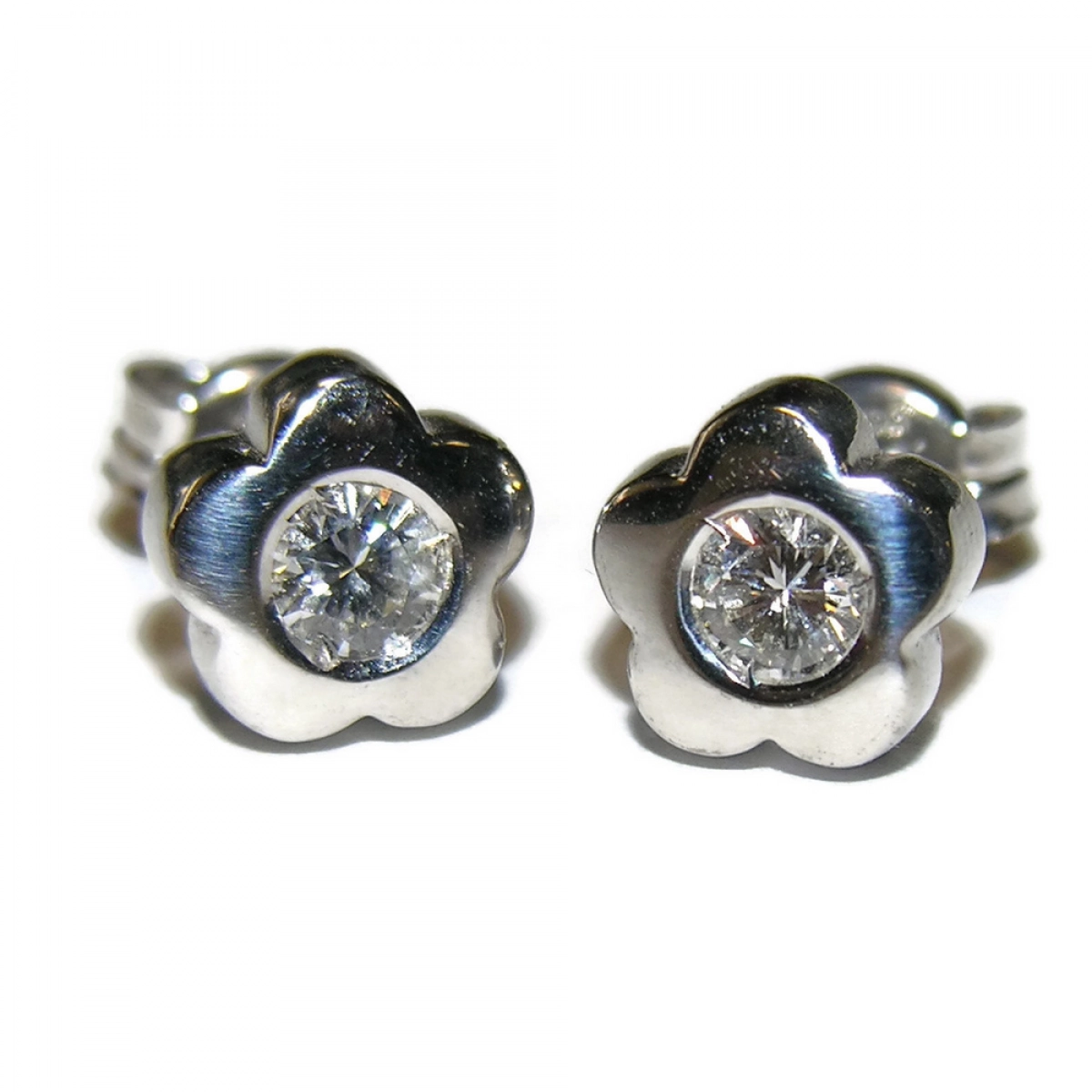 DIAMOND EARRINGS 0.40 CTS AND WHITE GOLD 18KTES NEVER SAY NEVER