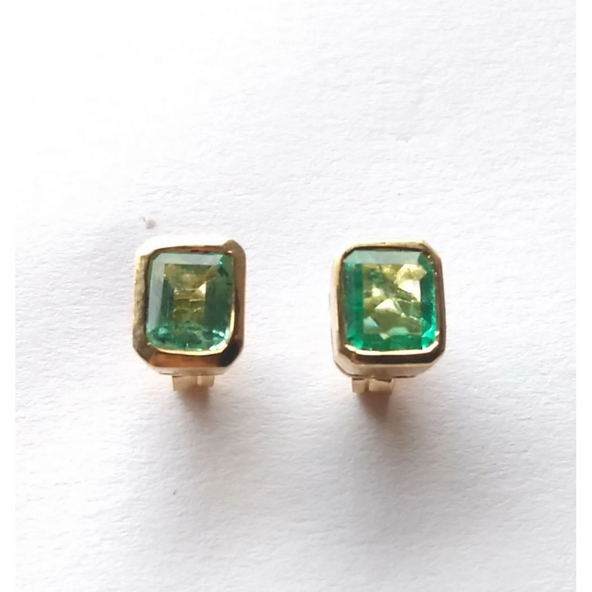EARRINGS OF EMERALDS AND 18K GOLD