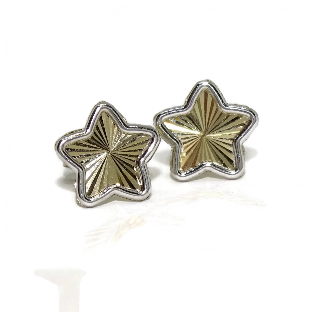 OUTSTANDING STARS OF YELLOW GOLD AND WHITE GOLD IN 18K FOR GIRL AND YOUNG GIRL. PRESSURE NEVER SAY NEVER