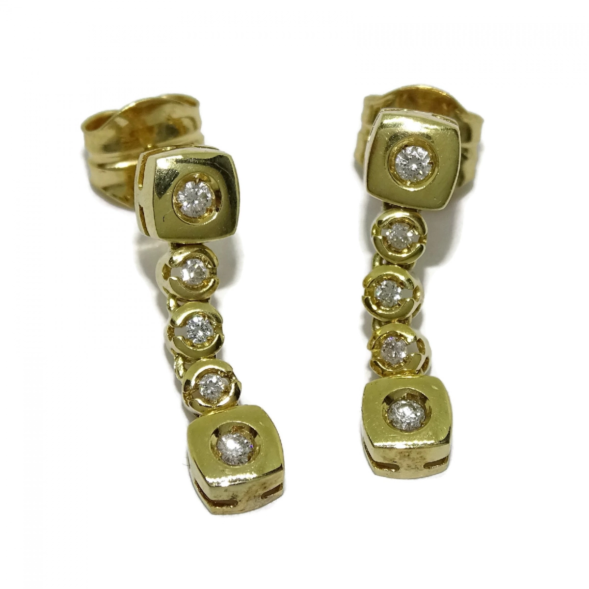 Earrings with 0.22cts of diamonds and yellow gold from 18Ktes. Never say never pressure